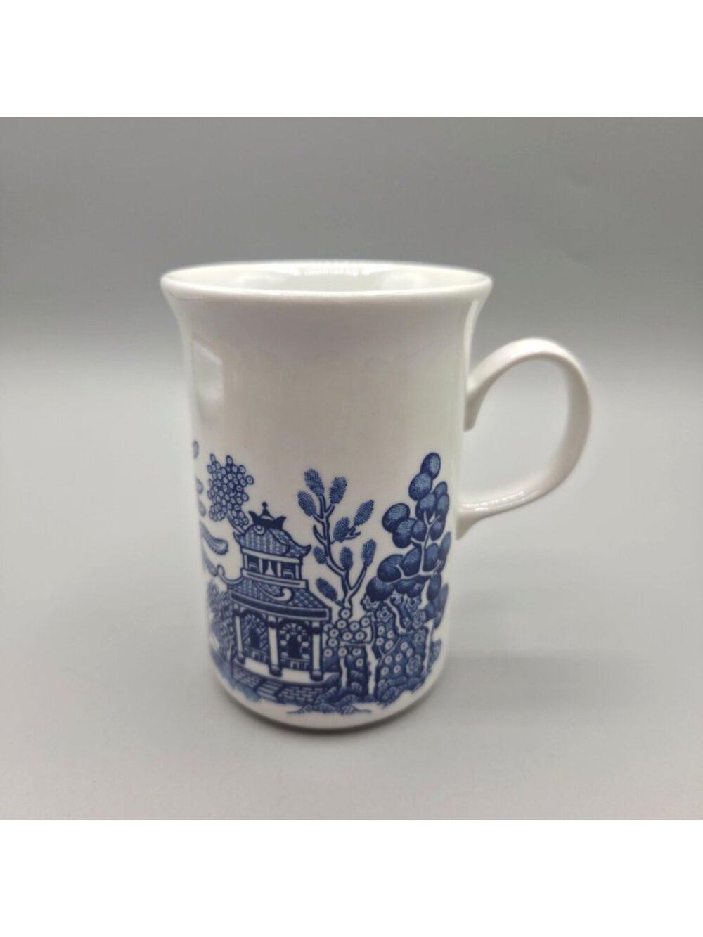 Blue Willow Churchhill China Mug Made In England Scenic Design